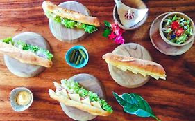Cafe Des Arts Gili Air